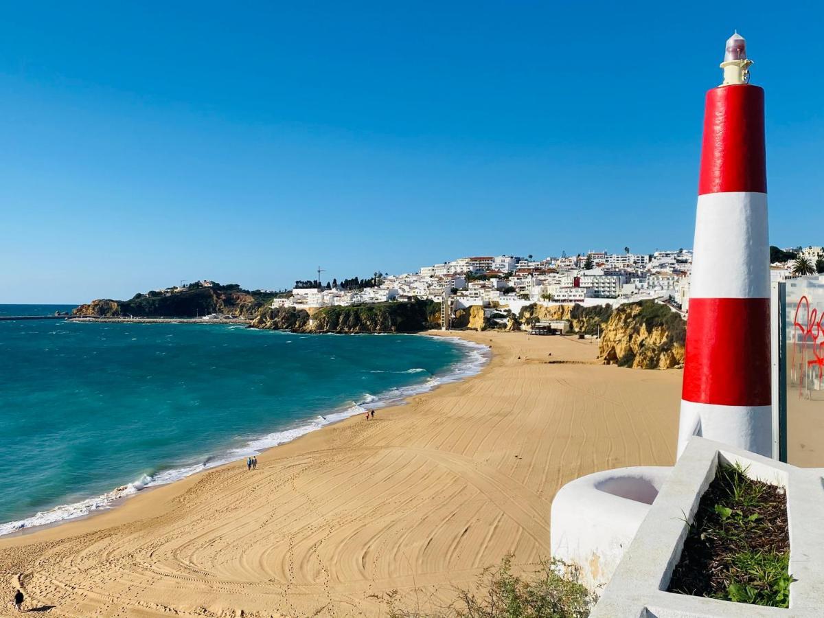 Deluxe Apartment In Albufeira Old Town, 200M Walk To Beach, Pool Parking Екстериор снимка